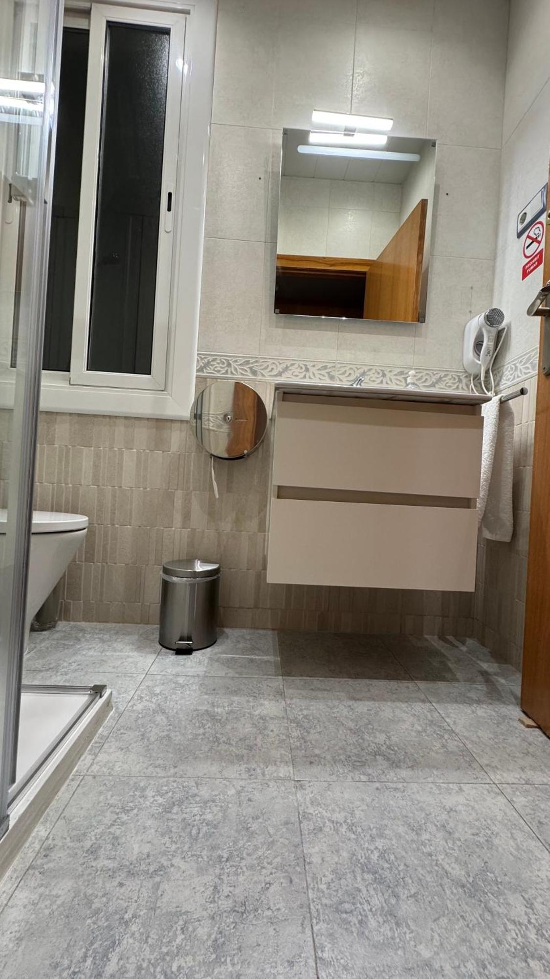 Hostal Madrazo Barcelona Exteriör bild