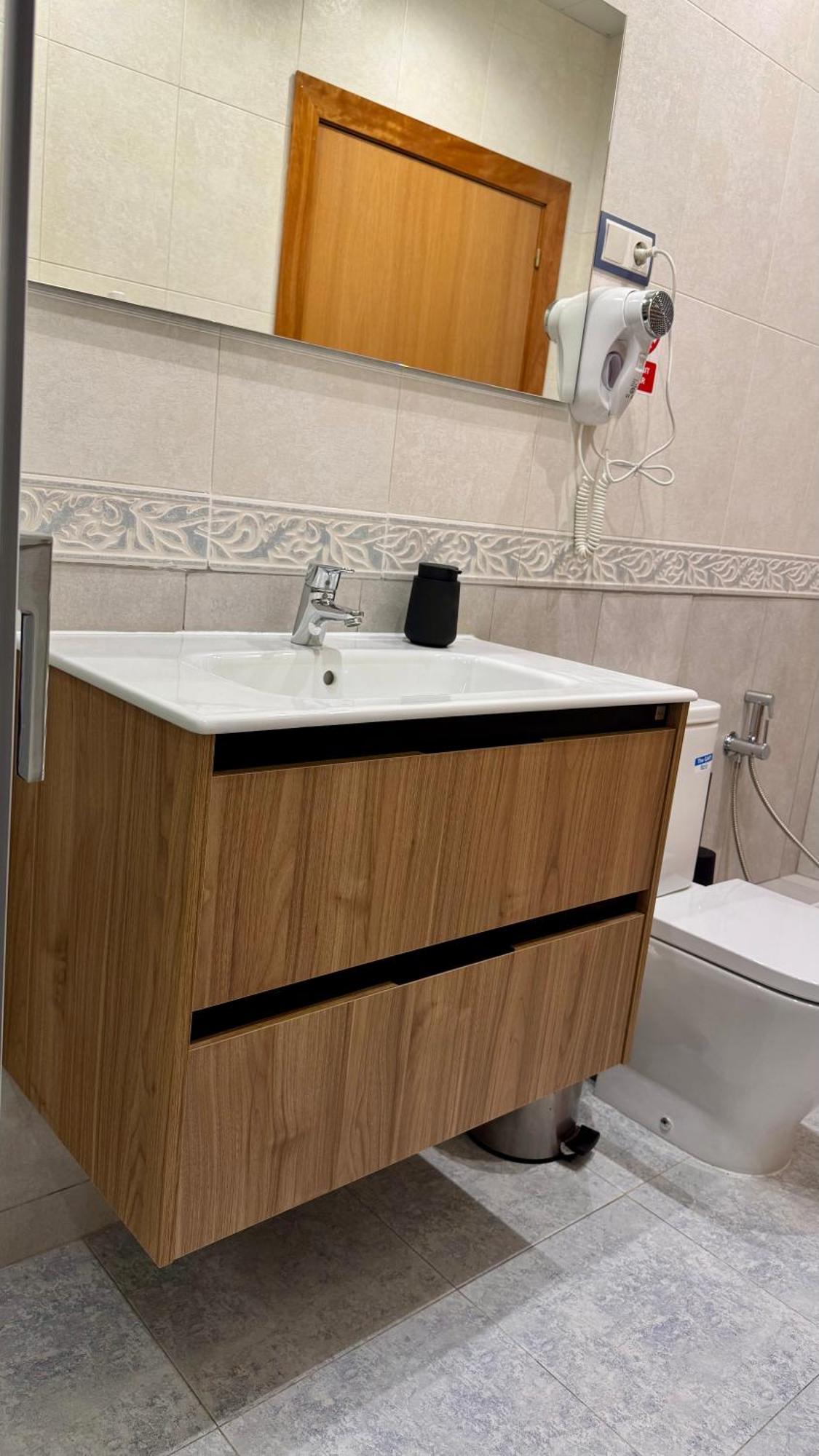 Hostal Madrazo Barcelona Exteriör bild