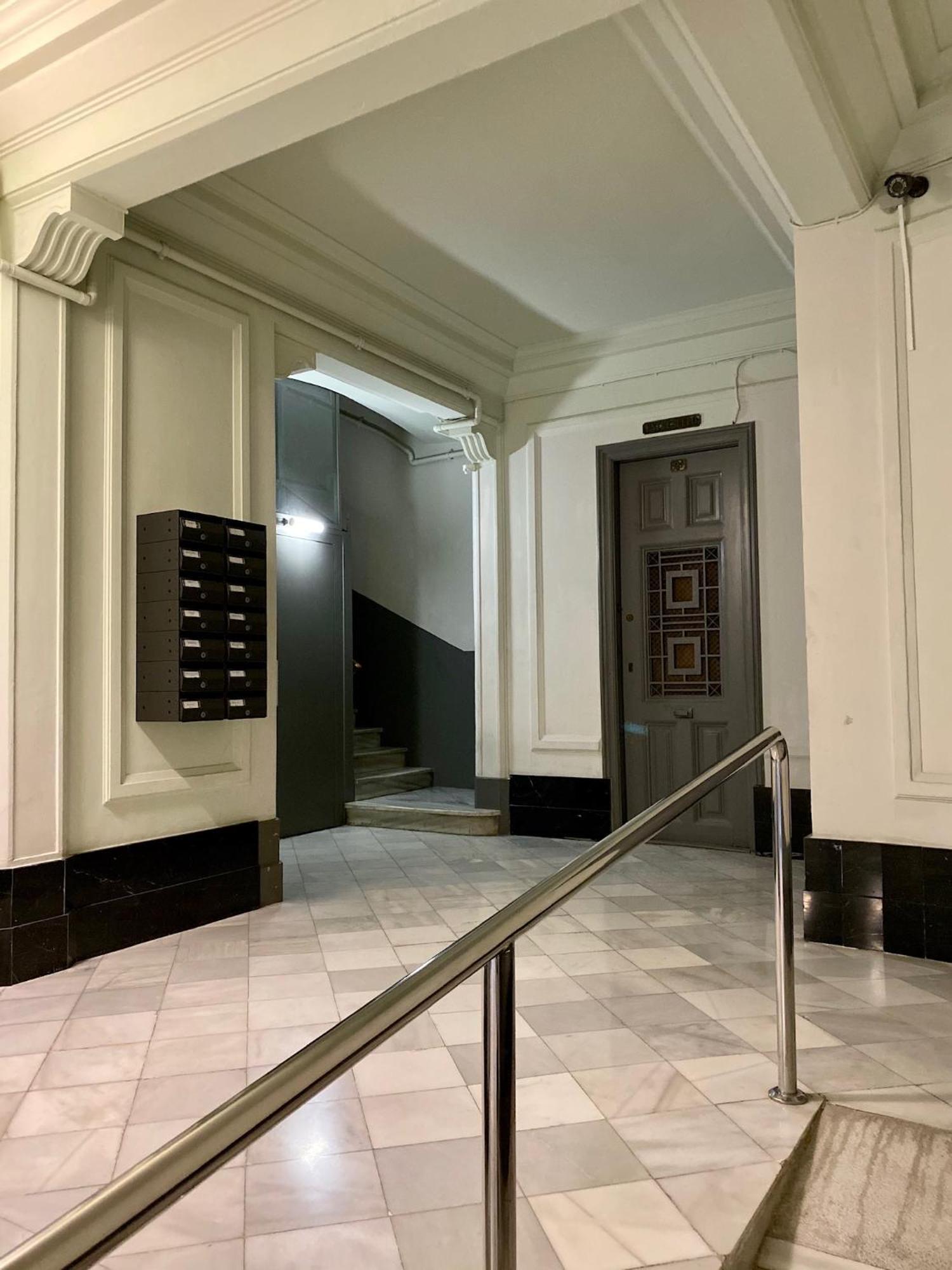 Hostal Madrazo Barcelona Exteriör bild