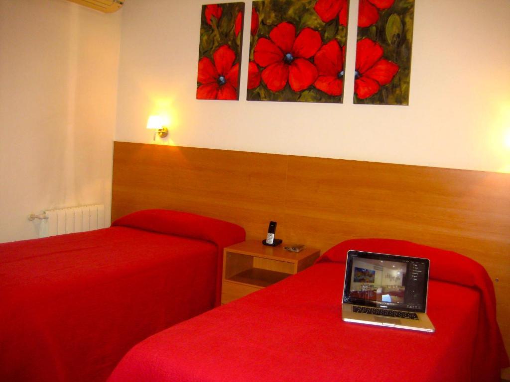 Hostal Madrazo Barcelona Exteriör bild